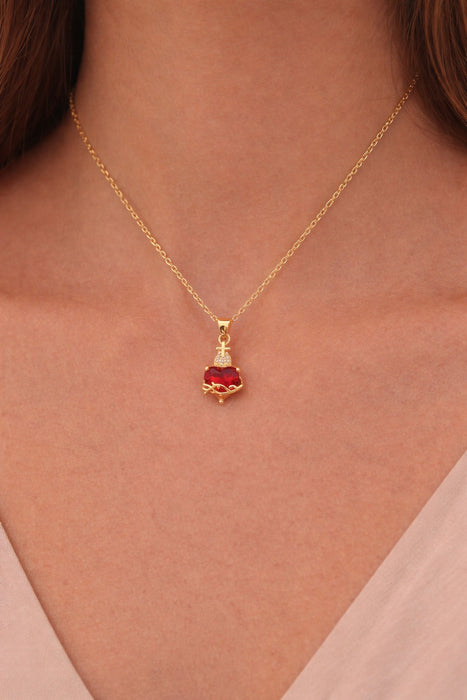 Sacred Heart of Jesus Necklace – Catholic Necklace for Women (18" Chain)