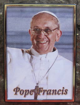 Pope Francis Magnet - Catholic Gifts Canada